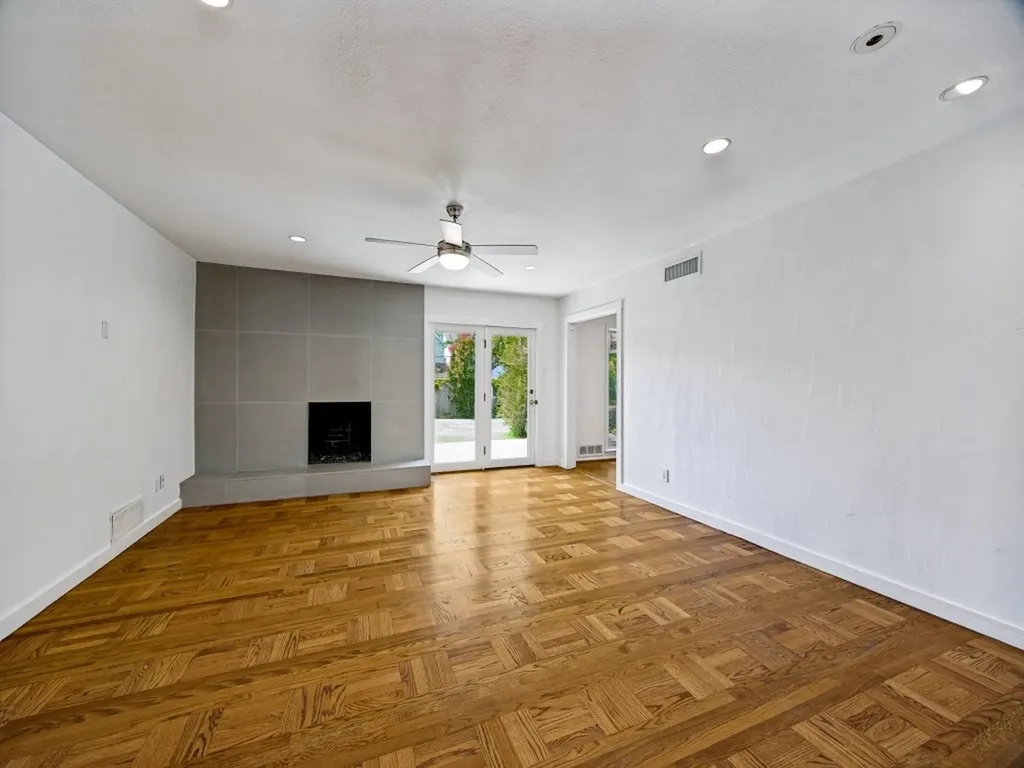 5938 Willow Lane Dallas TX 75230