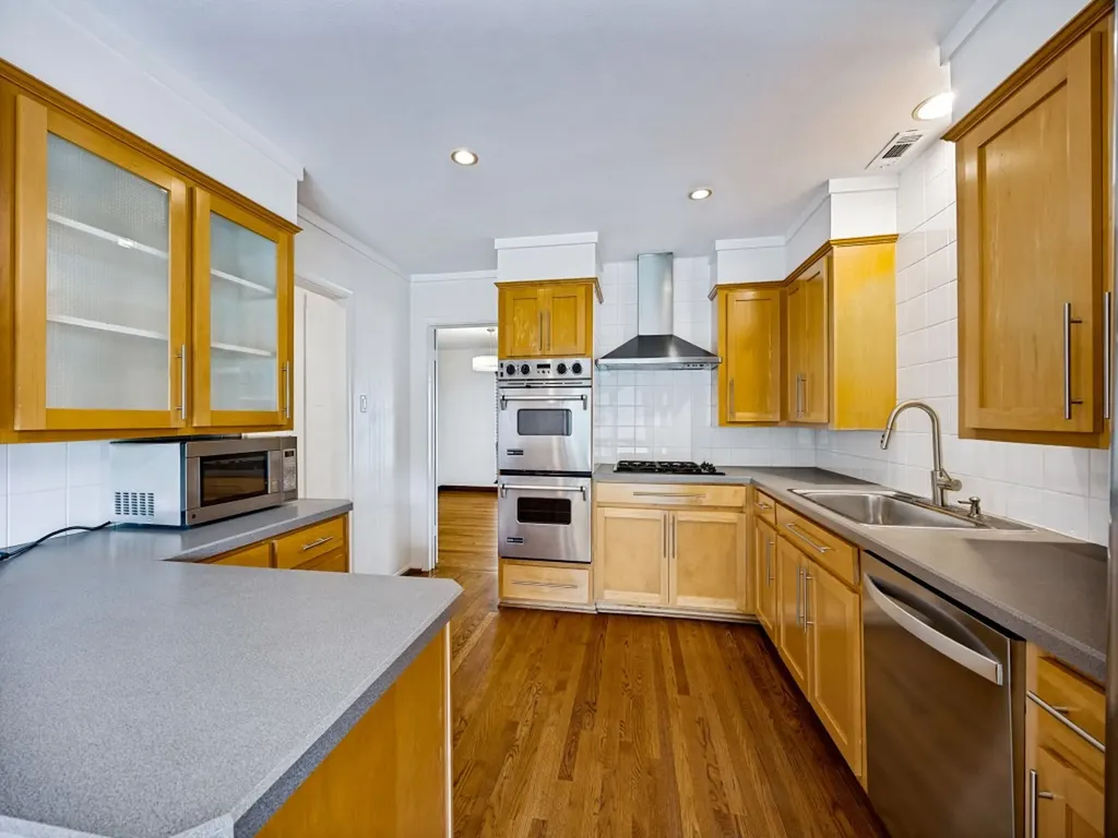 5938 Willow Lane Dallas TX 75230