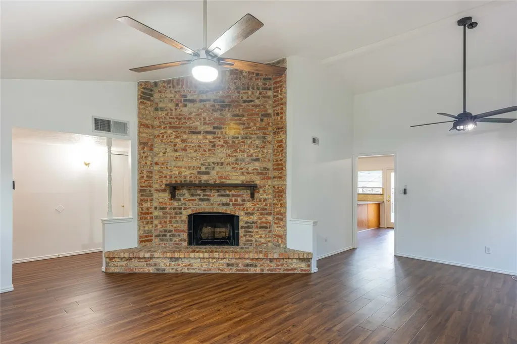 2804 Oxford Lane Flower Mound TX 75028