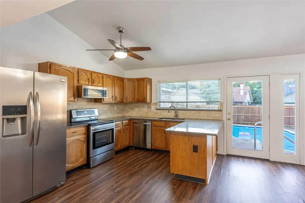 2804 Oxford Lane Flower Mound TX 75028