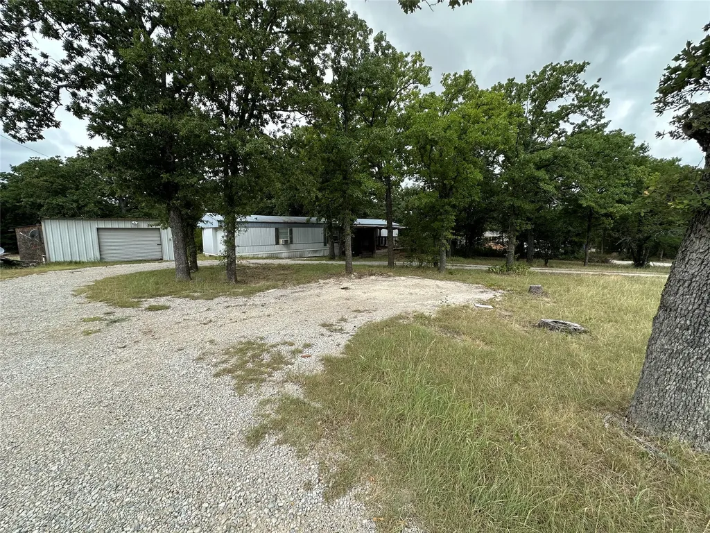 176 Live Oak Road Springtown TX 76082