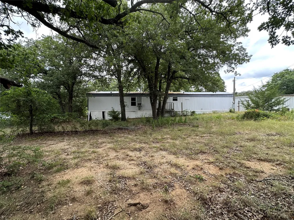 176 Live Oak Road Springtown TX 76082