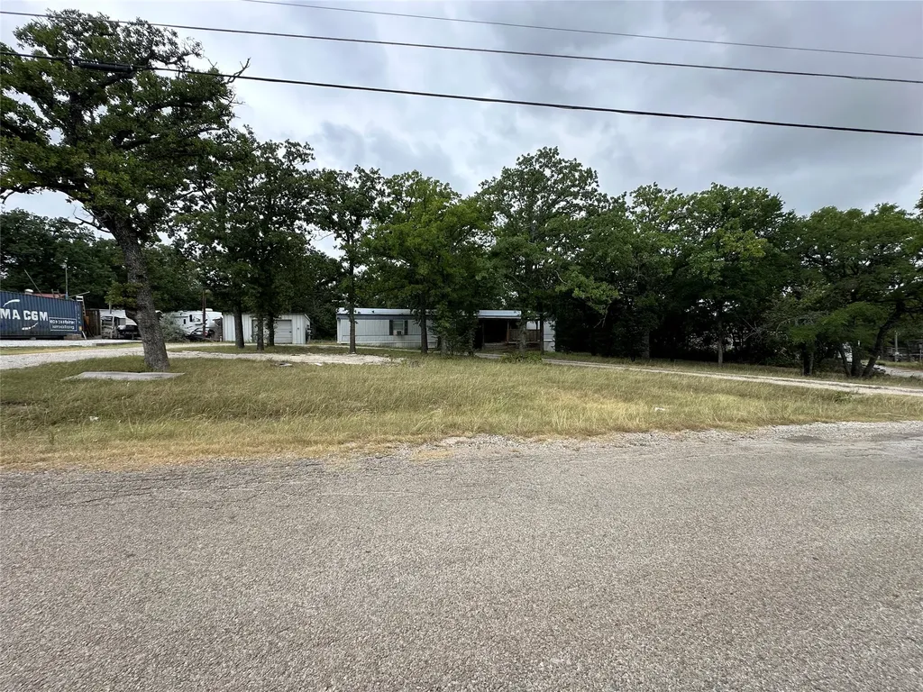 176 Live Oak Road Springtown TX 76082