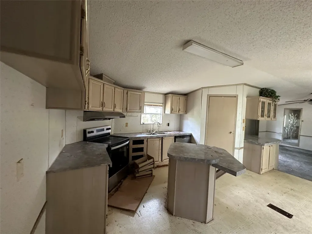 176 Live Oak Road Springtown TX 76082