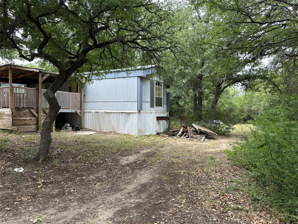 176 Live Oak Road Springtown TX 76082