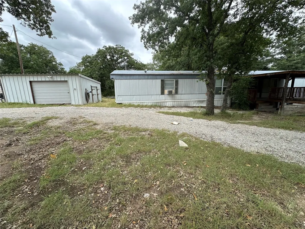 176 Live Oak Road Springtown TX 76082