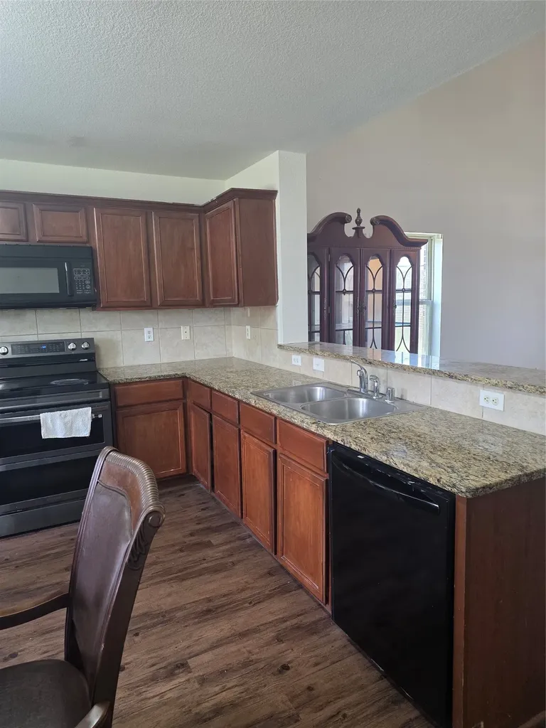 2803 Aberdeen Drive Seagoville TX 75159