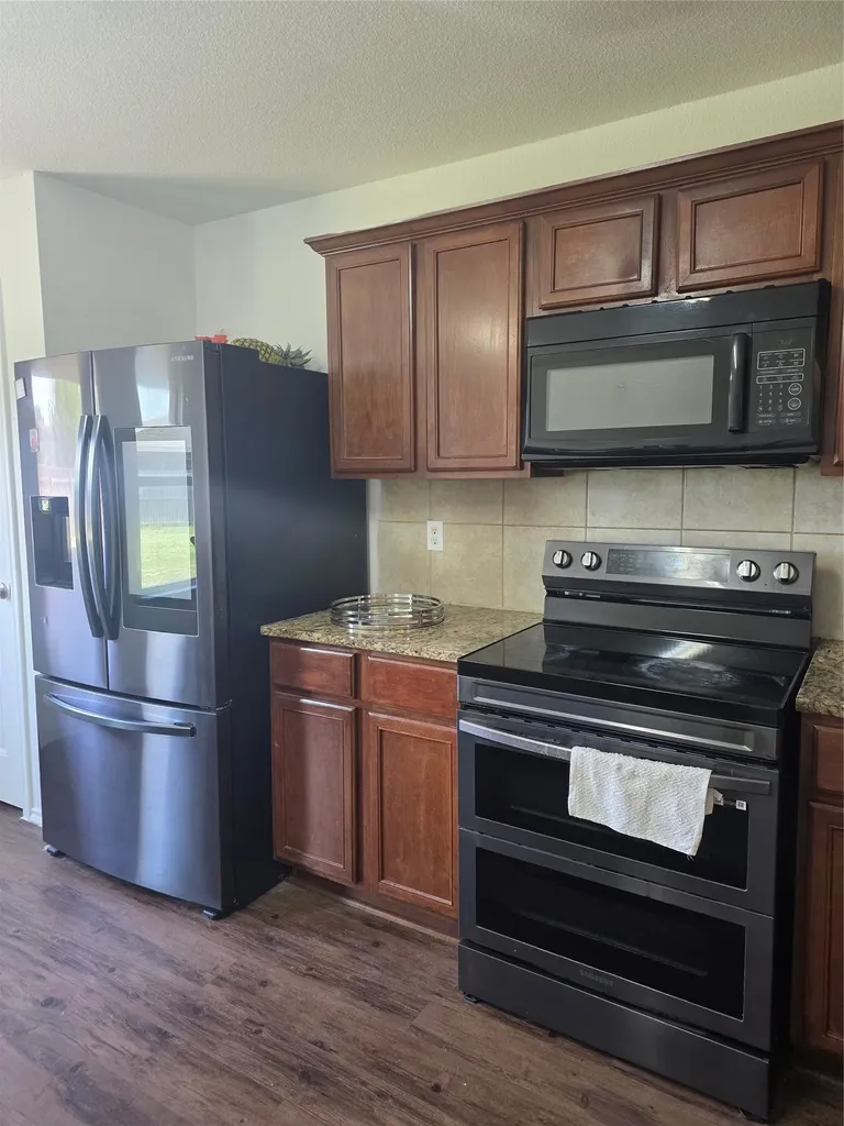 2803 Aberdeen Drive Seagoville TX 75159