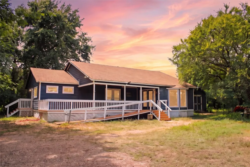 28300 County Road 2100 Kemp TX 75143