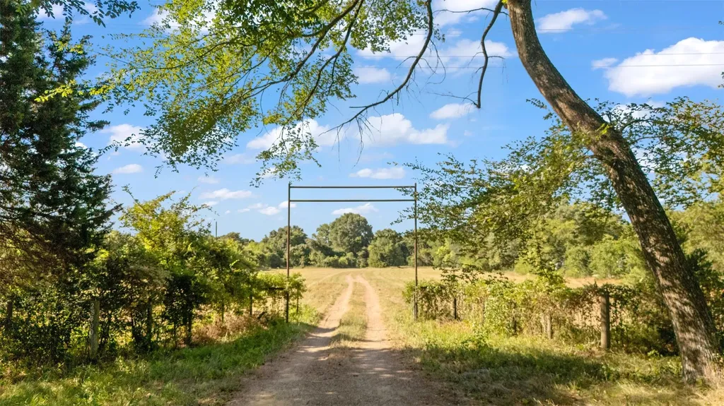 28300 County Road 2100 Kemp TX 75143