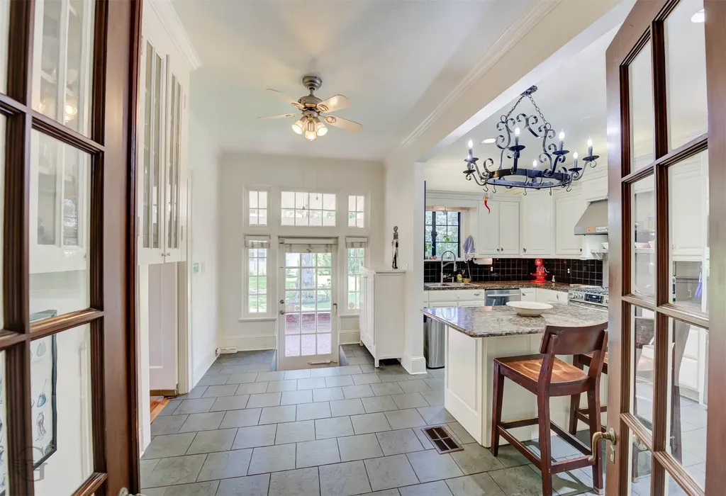 920 Ockley Drive Shreveport LA 71106