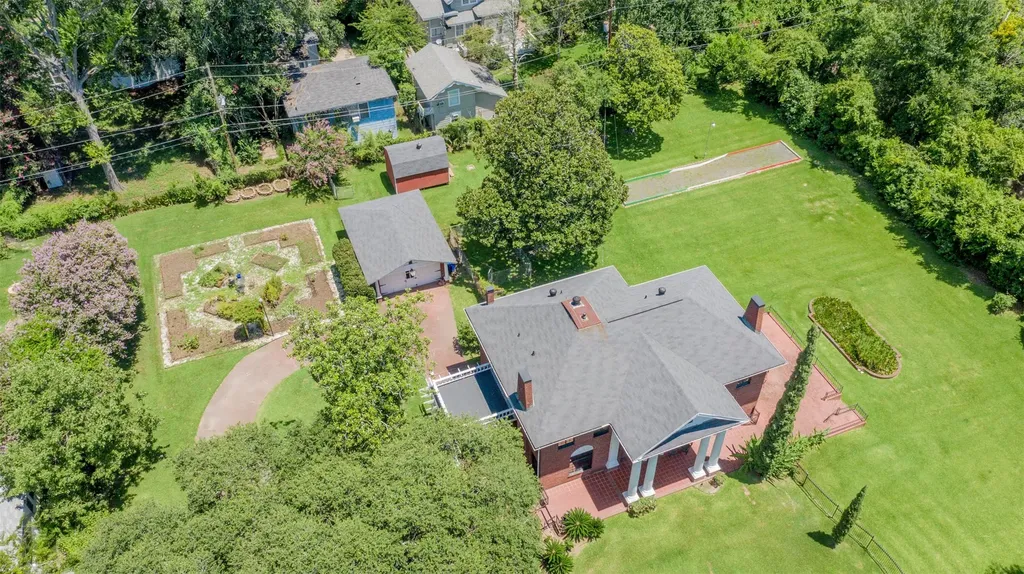 920 Ockley Drive Shreveport LA 71106