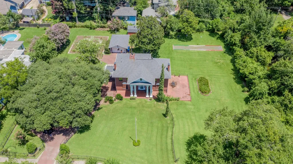 920 Ockley Drive Shreveport LA 71106