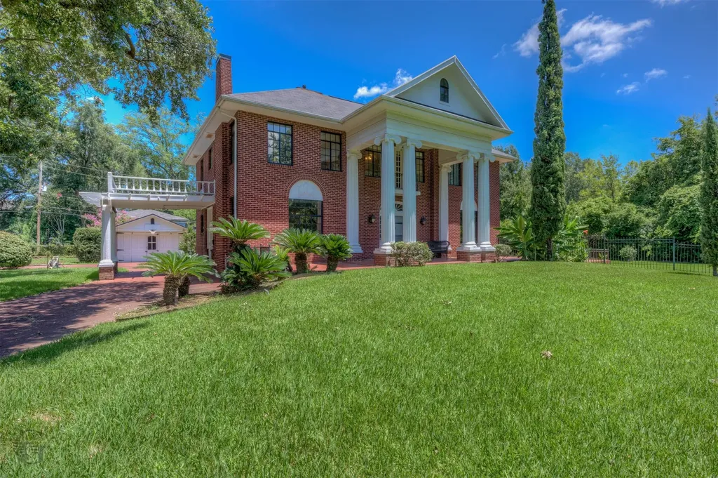 920 Ockley Drive Shreveport LA 71106