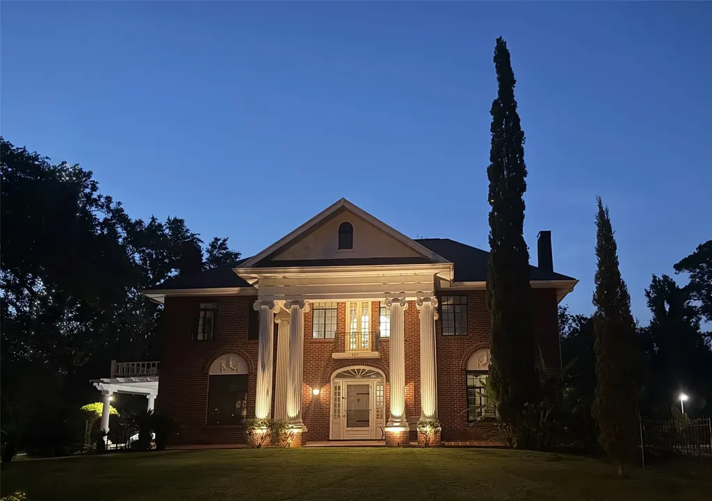 920 Ockley Drive Shreveport LA 71106