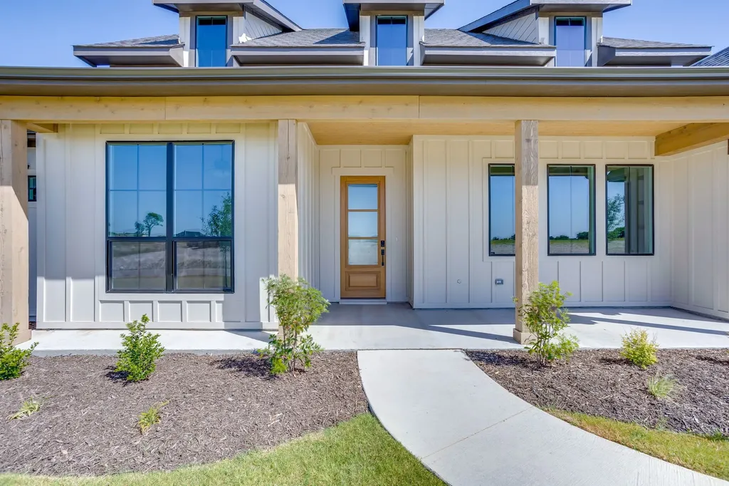3051 Paradise Mountain Way Waxahachie TX 75167