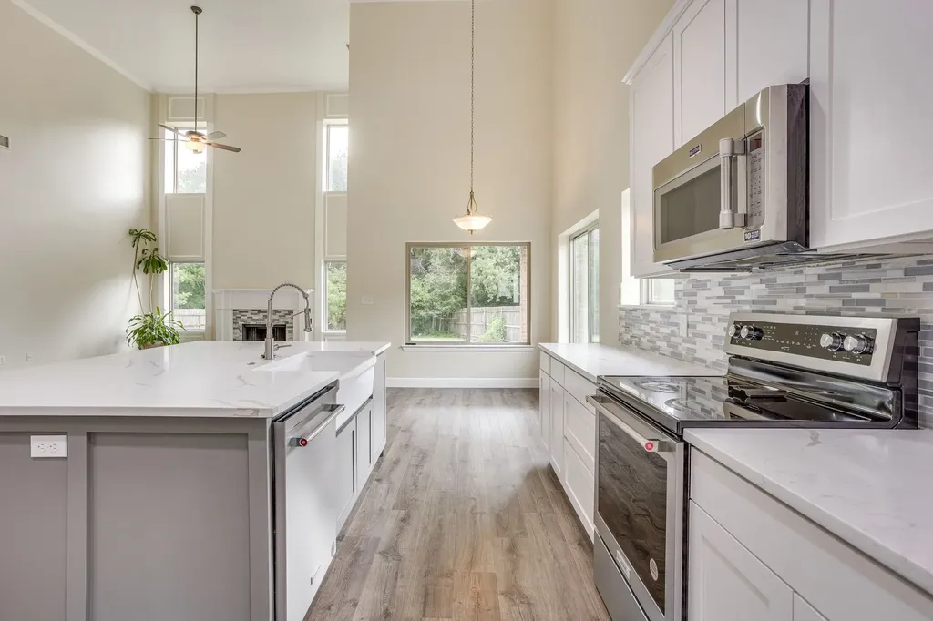 2505 Glen Ranch Drive Burleson TX 76028