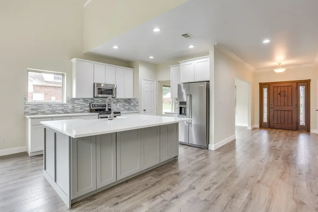 2505 Glen Ranch Drive Burleson TX 76028