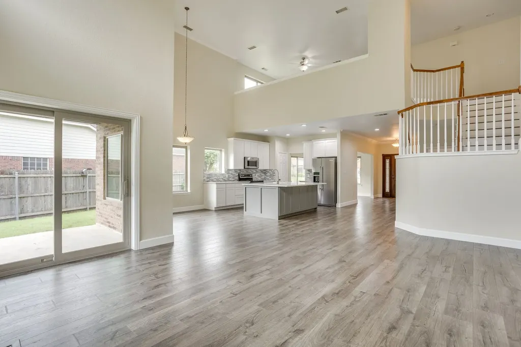 2505 Glen Ranch Drive Burleson TX 76028