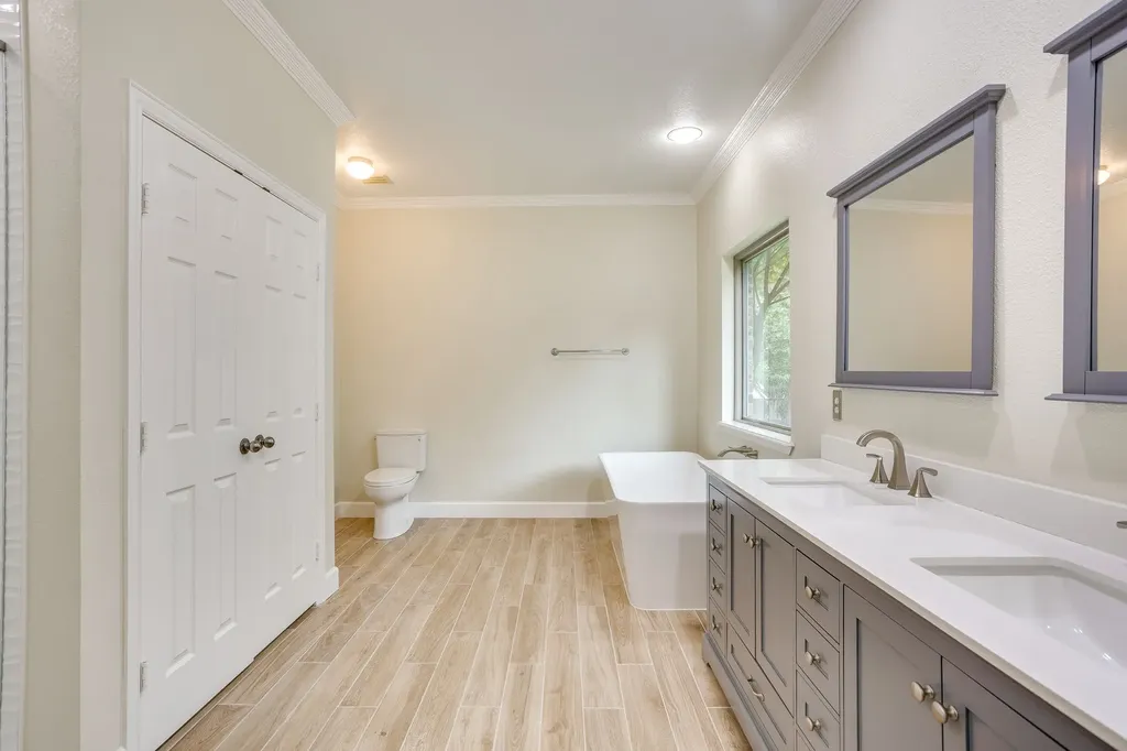 2505 Glen Ranch Drive Burleson TX 76028
