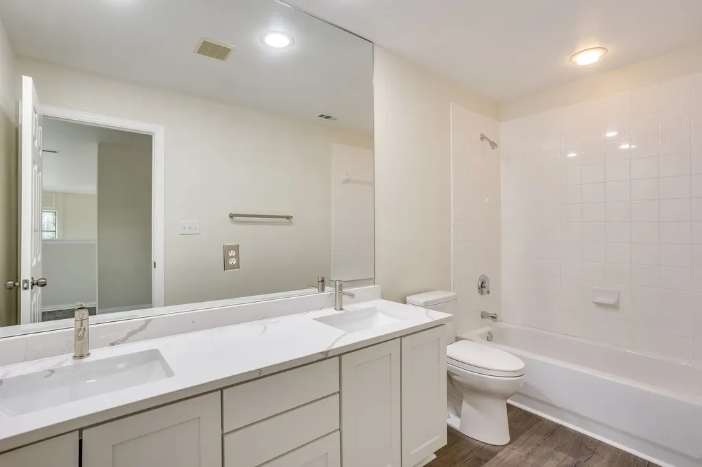 2505 Glen Ranch Drive Burleson TX 76028