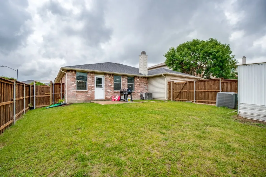 2656 Guadalupe Drive Mesquite TX 75181