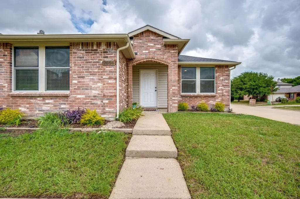 2656 Guadalupe Drive Mesquite TX 75181