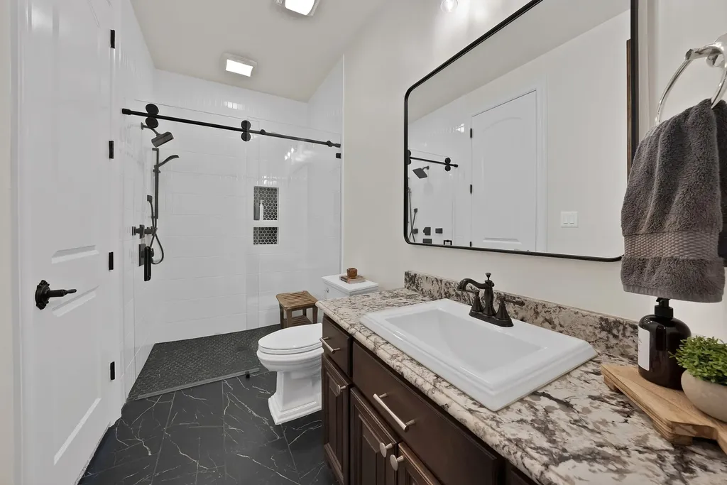 3875 Fm 121 Van Alstyne TX 75495