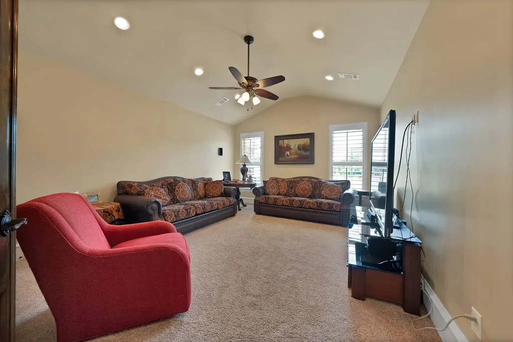 3875 Fm 121 Van Alstyne TX 75495