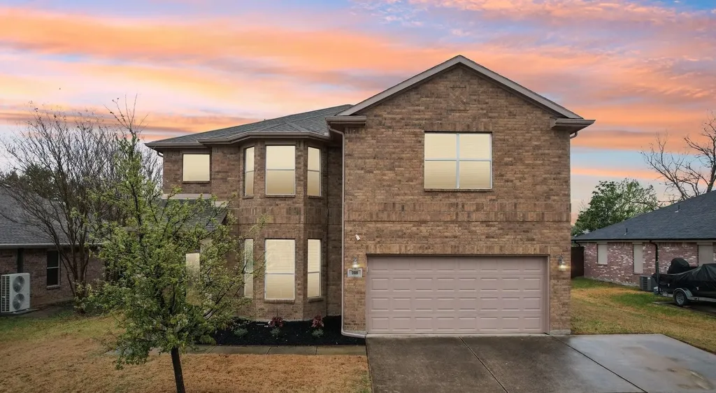 2926 Cripple Creek Trail Grapevine TX 76051