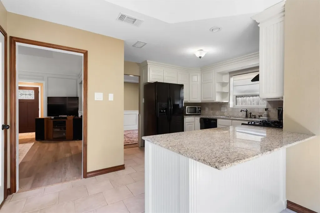 2926 Cripple Creek Trail Grapevine TX 76051