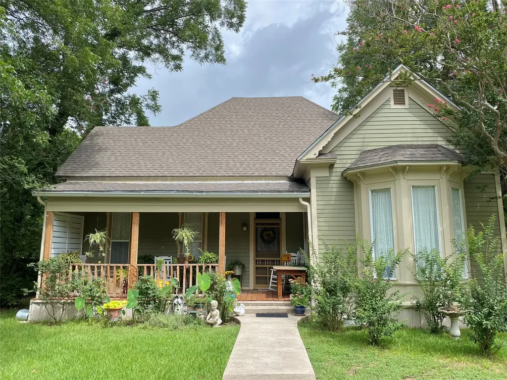 300 NW 3rd Street Hubbard TX 76648