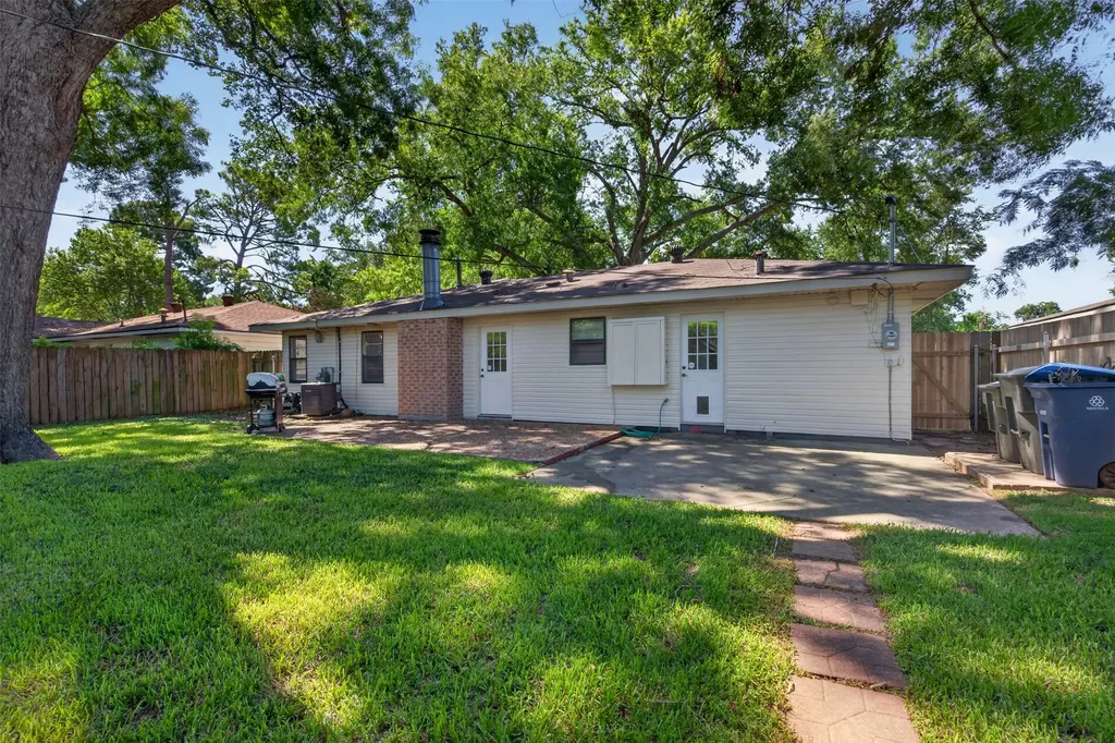132 Norwood Street Shreveport LA 71105