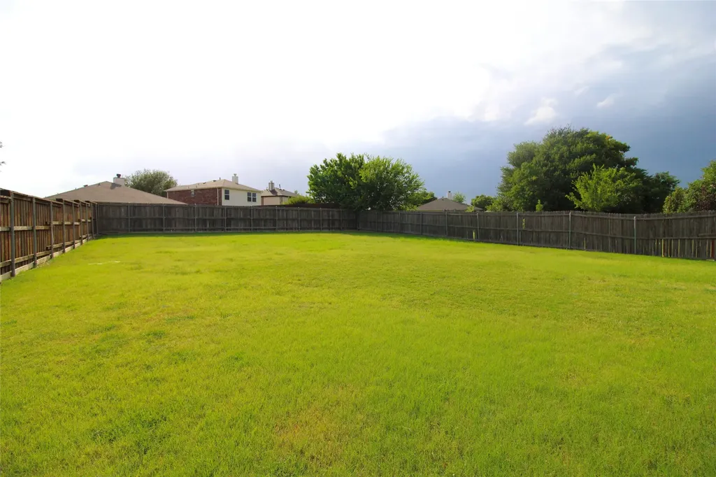 215 Wooded Creek Avenue Wylie TX 75098