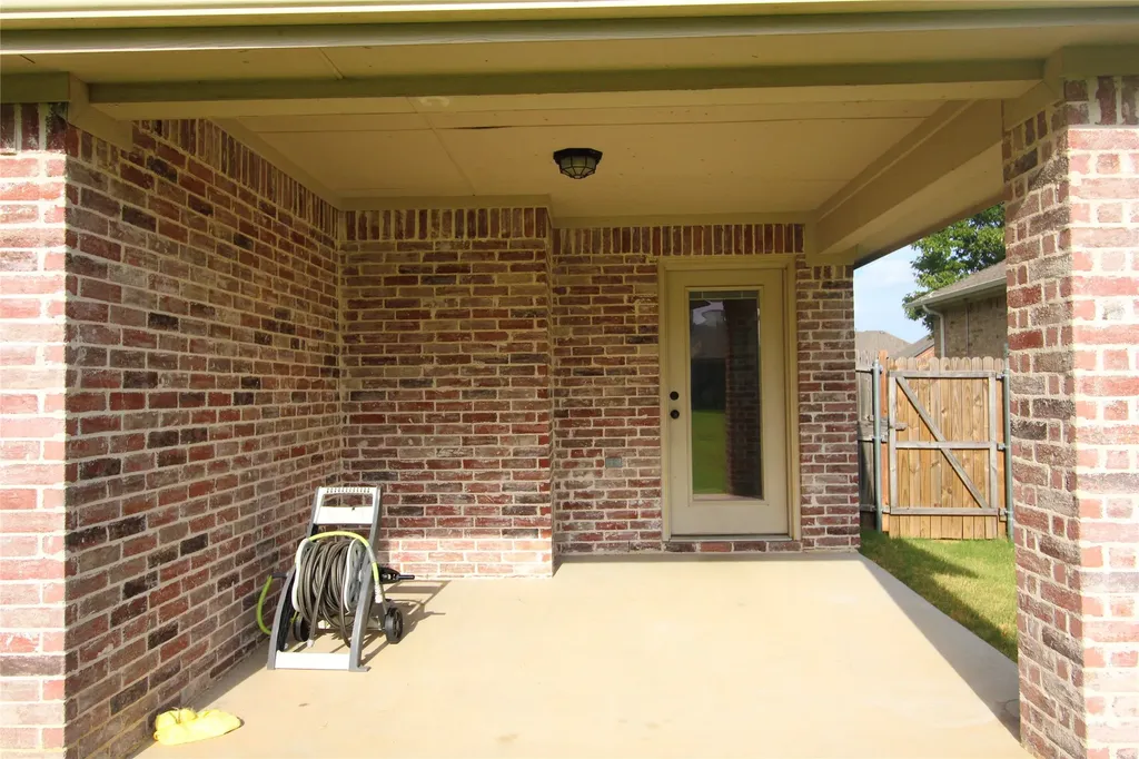 215 Wooded Creek Avenue Wylie TX 75098