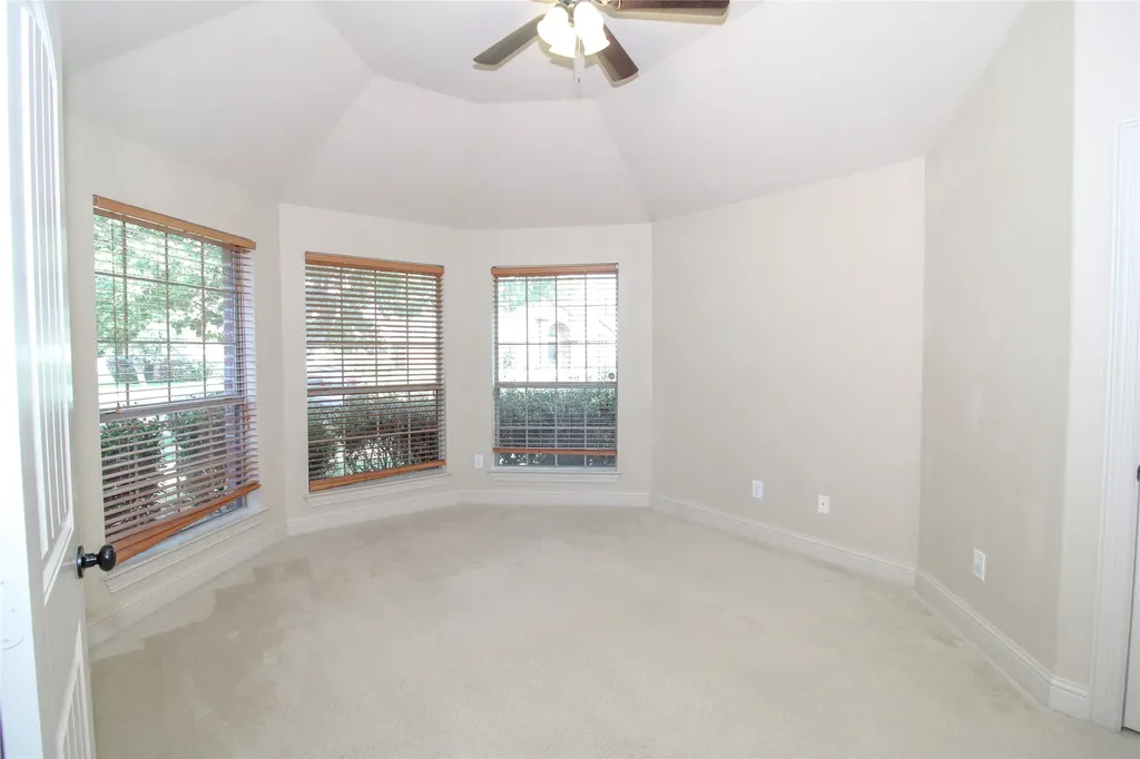 215 Wooded Creek Avenue Wylie TX 75098