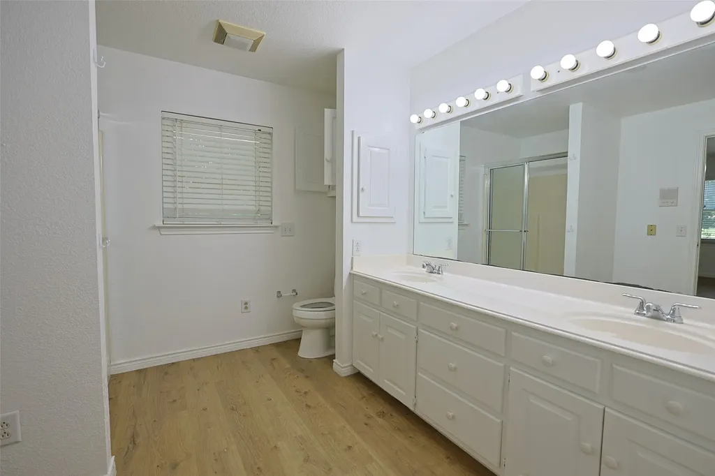 2550 W Lucas Road Lucas TX 75002