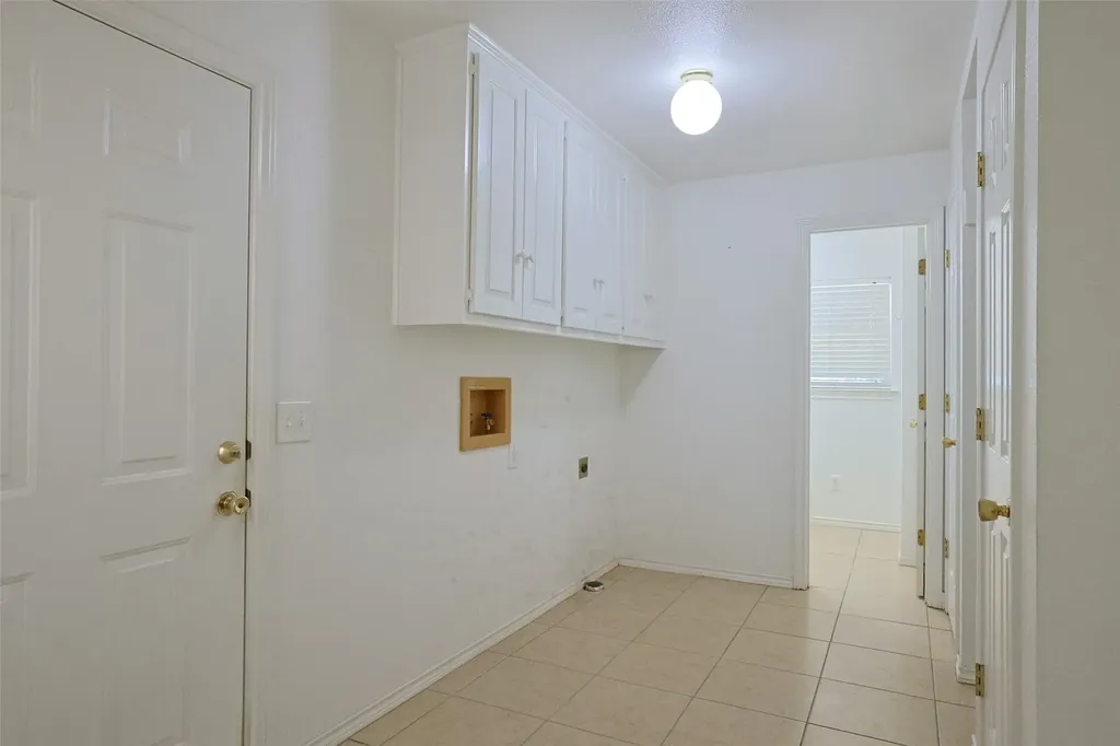 2550 W Lucas Road Lucas TX 75002
