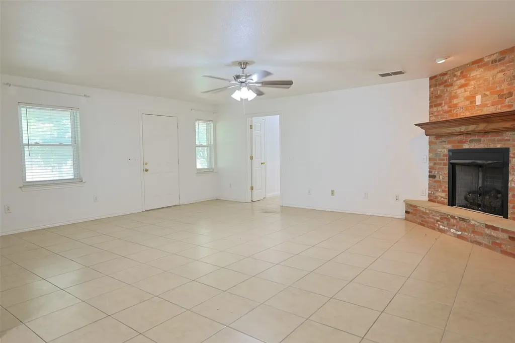 2550 W Lucas Road Lucas TX 75002