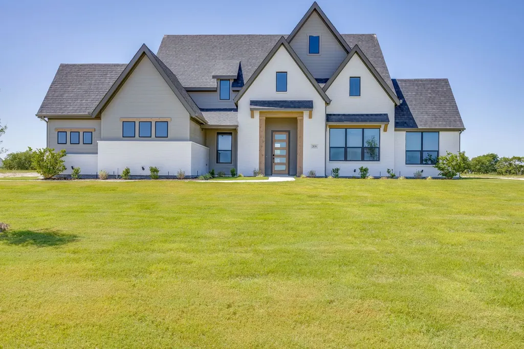 2830 Guadalupe Peak Waxahachie TX 75167