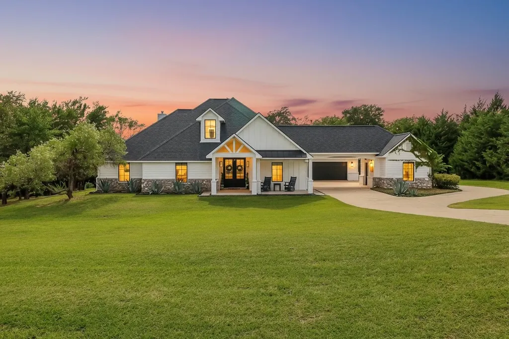 1901 Spring Mountain Road Cross Roads TX 76227