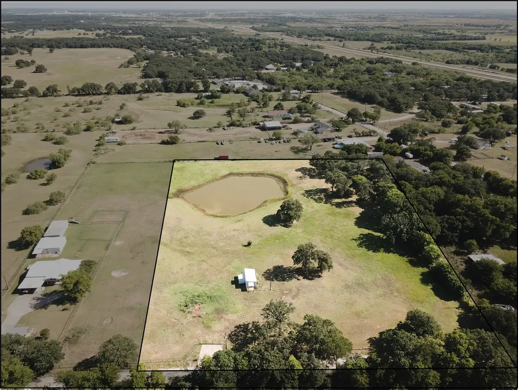 1721 County Road 909 Joshua TX 76058
