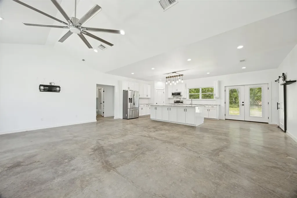 822 Private Road 7370 Point TX 75472