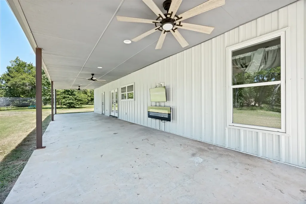 822 Private Road 7370 Point TX 75472