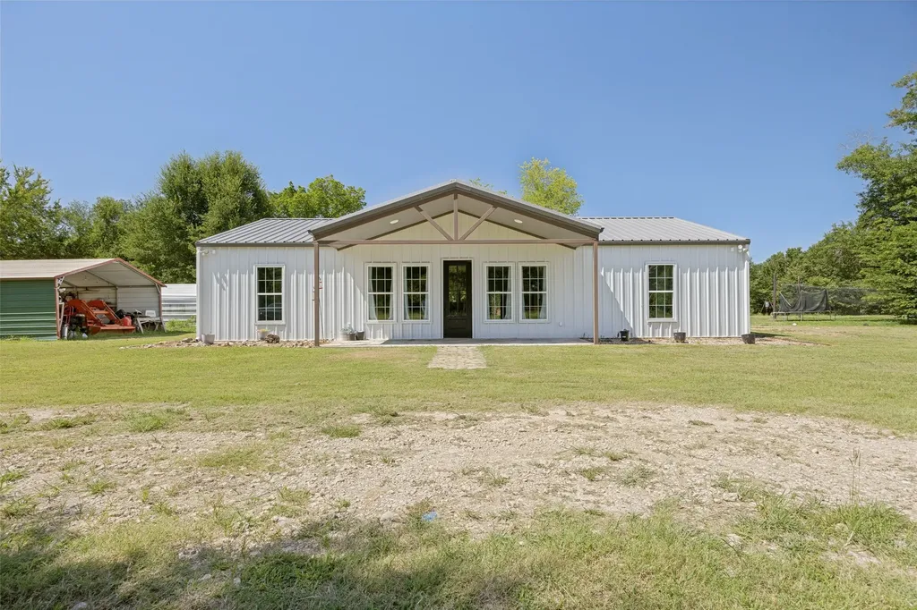 822 Private Road 7370 Point TX 75472