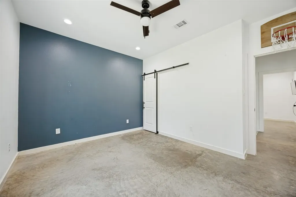 822 Private Road 7370 Point TX 75472