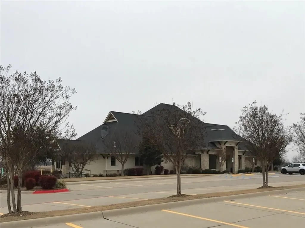 1922 Running Deer Lane Gunter TX 75058