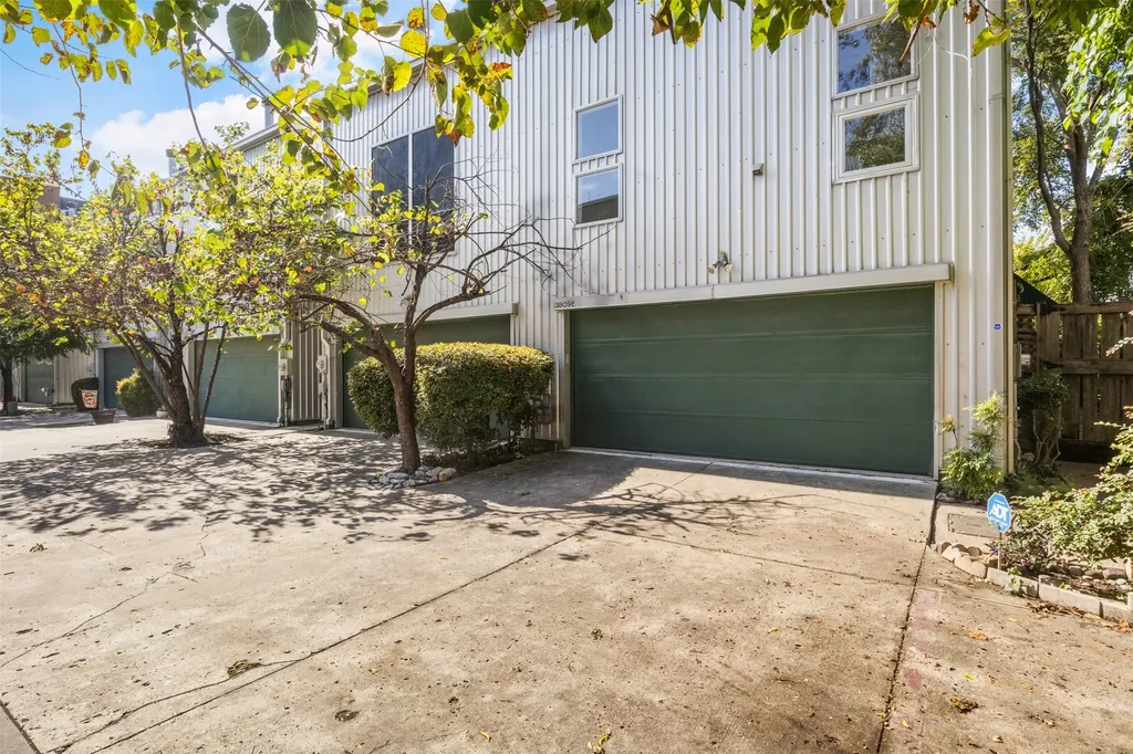 3809 San Jacinto Street Dallas TX 75204