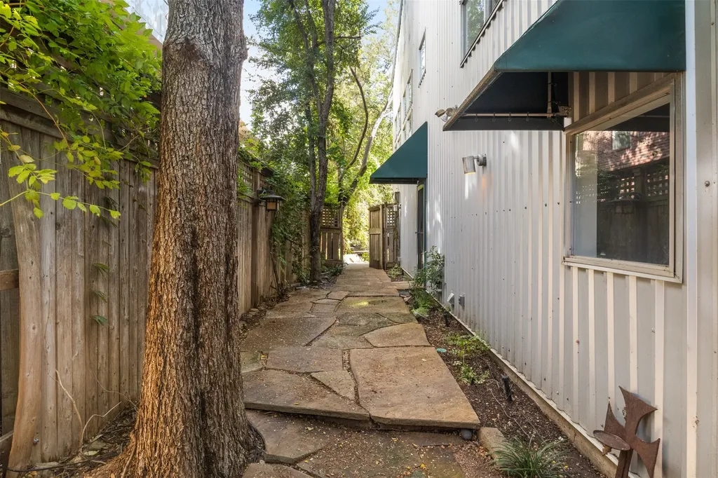 3809 San Jacinto Street Dallas TX 75204