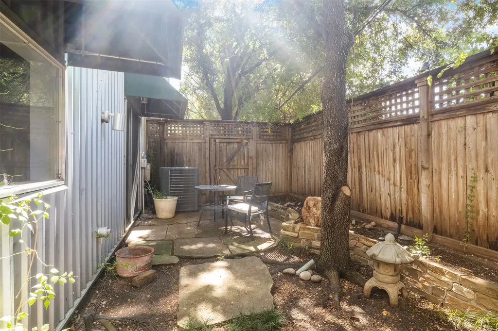 3809 San Jacinto Street Dallas TX 75204